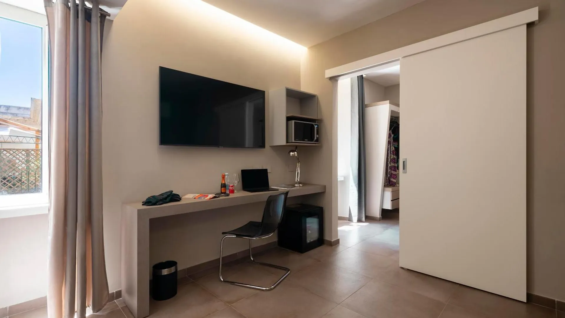 The Point Suites Rome - Guest House Italy