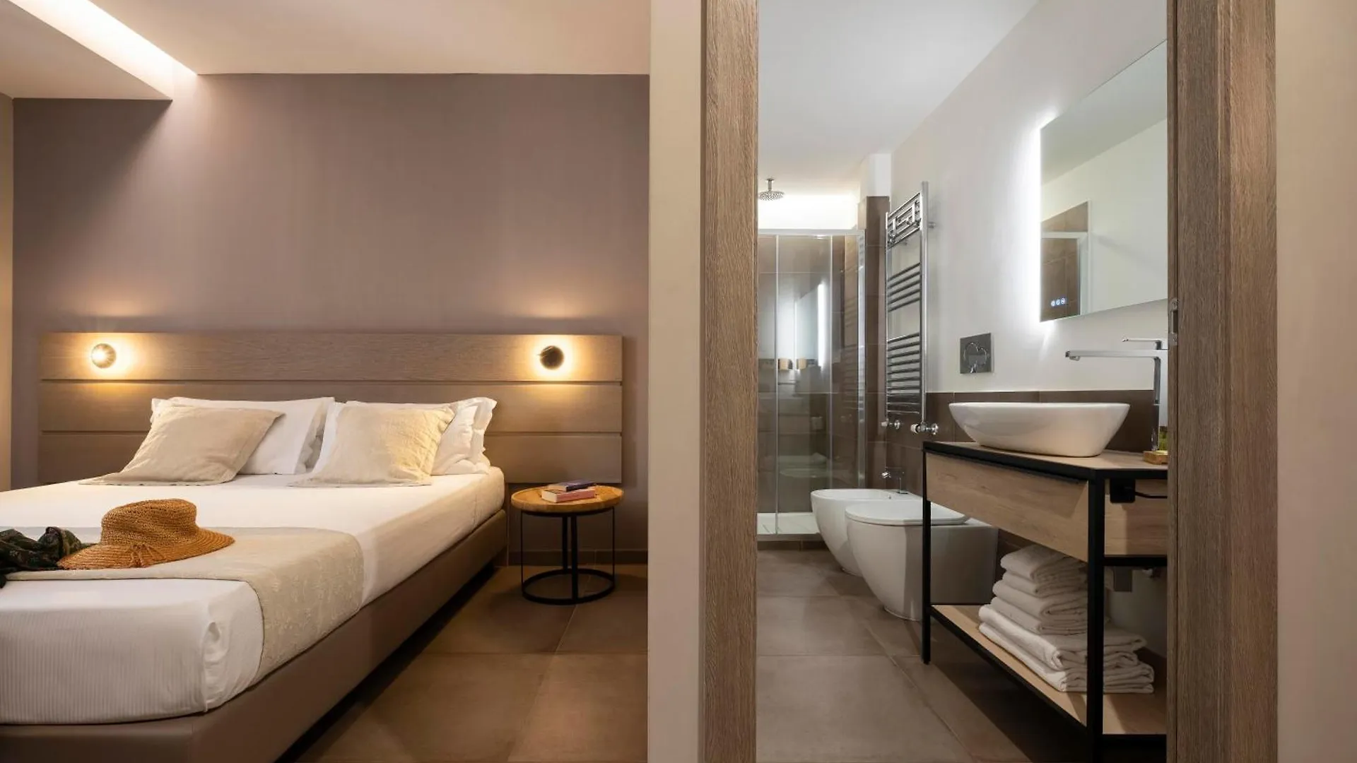 The Point Suites Rome - Guest House Italië